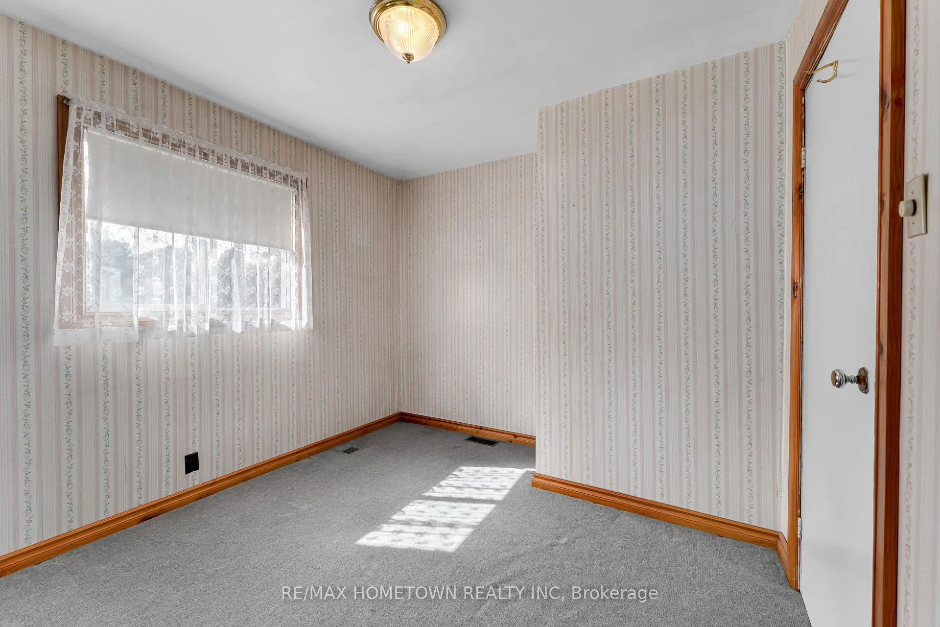 Photo 16 of 28 Wiltse Street E, Athens — HOMEH