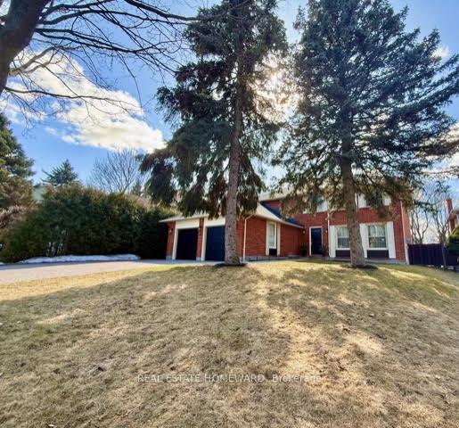 Photo 1 of 5 Karen Ann Crescent, Scarborough, Woburn — HOMEH