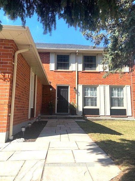 Photo 3 of 5 Karen Ann Crescent, Scarborough, Woburn — HOMEH