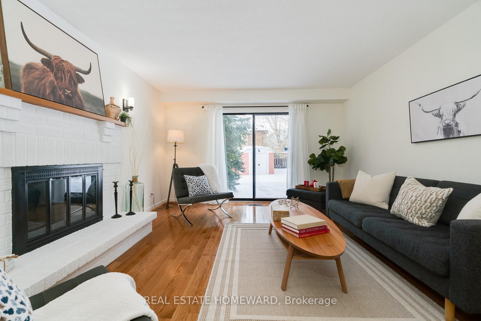 Photo 7 of 5 Karen Ann Crescent, Scarborough, Woburn — HOMEH