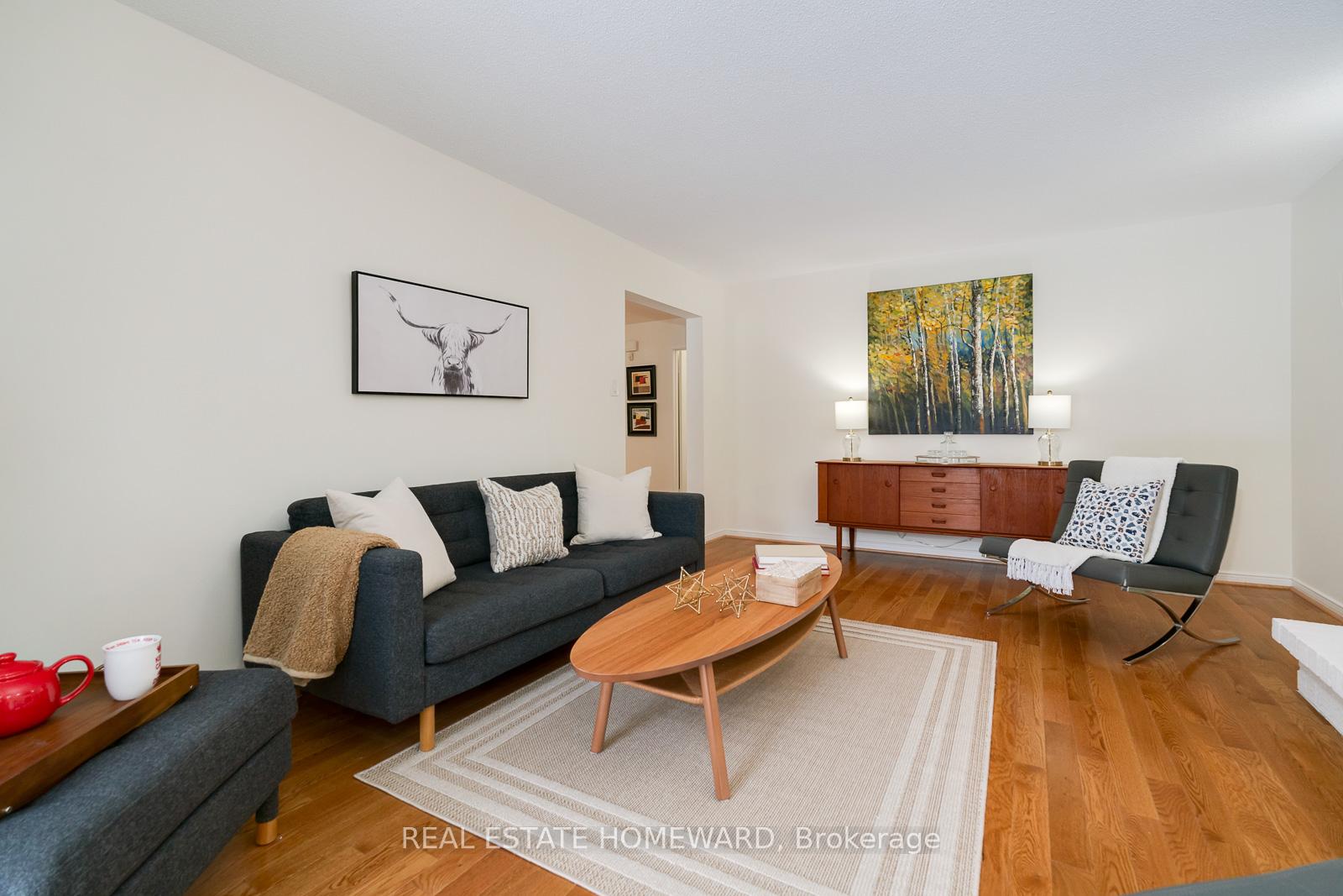 Photo 9 of 5 Karen Ann Crescent, Scarborough, Woburn — HOMEH