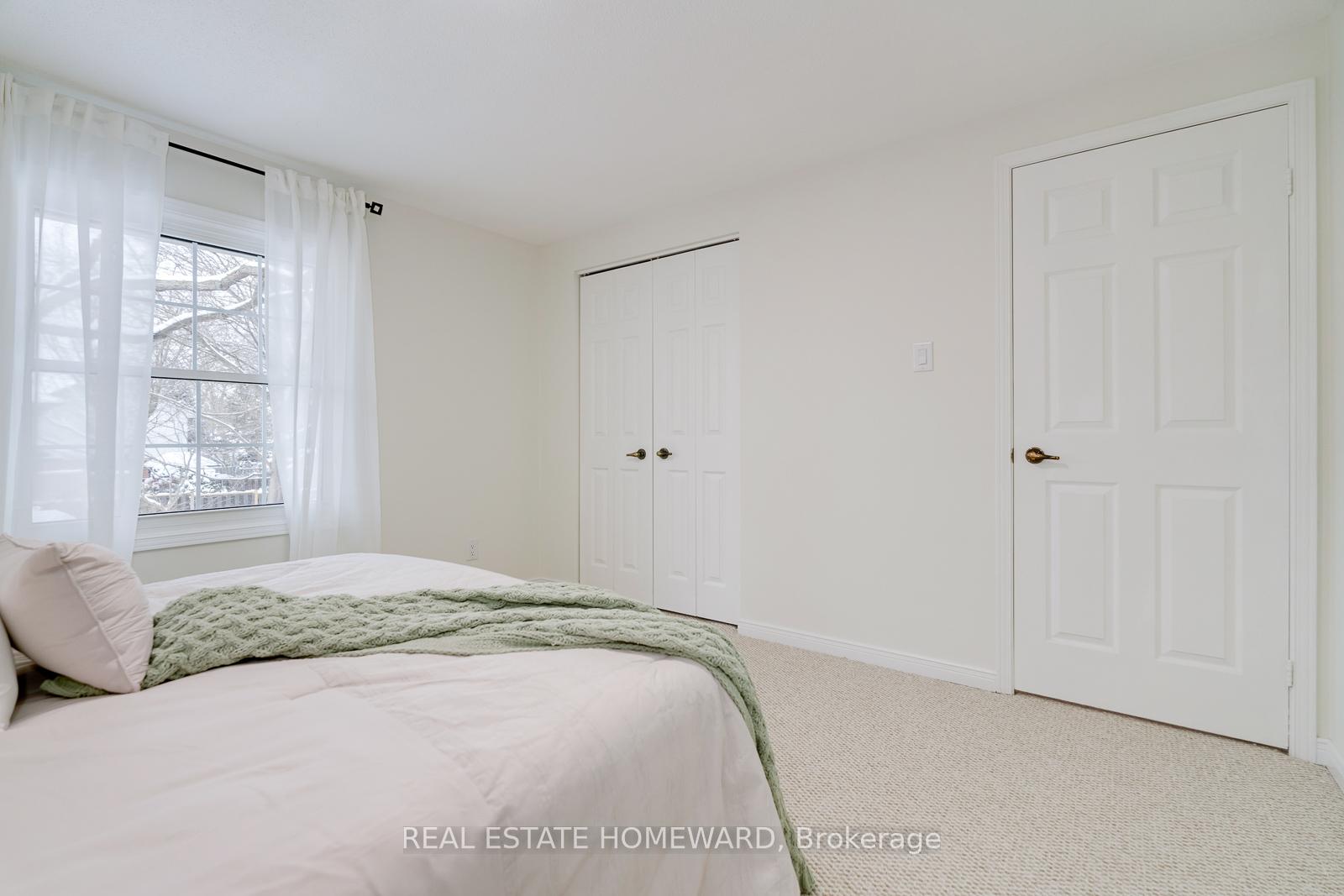 Photo 38 of 5 Karen Ann Crescent, Scarborough, Woburn — HOMEH