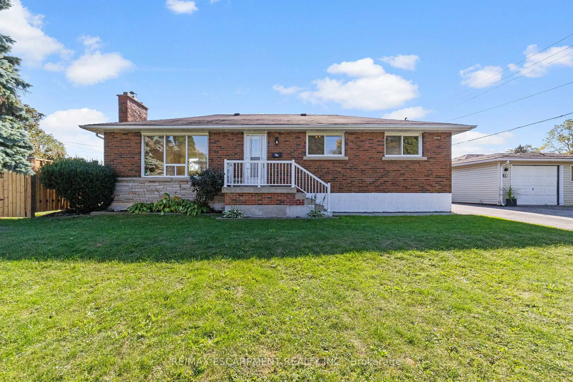 Photo 2 of 131 Sanatorium Road, Hamilton, Buchanan — HOMEH