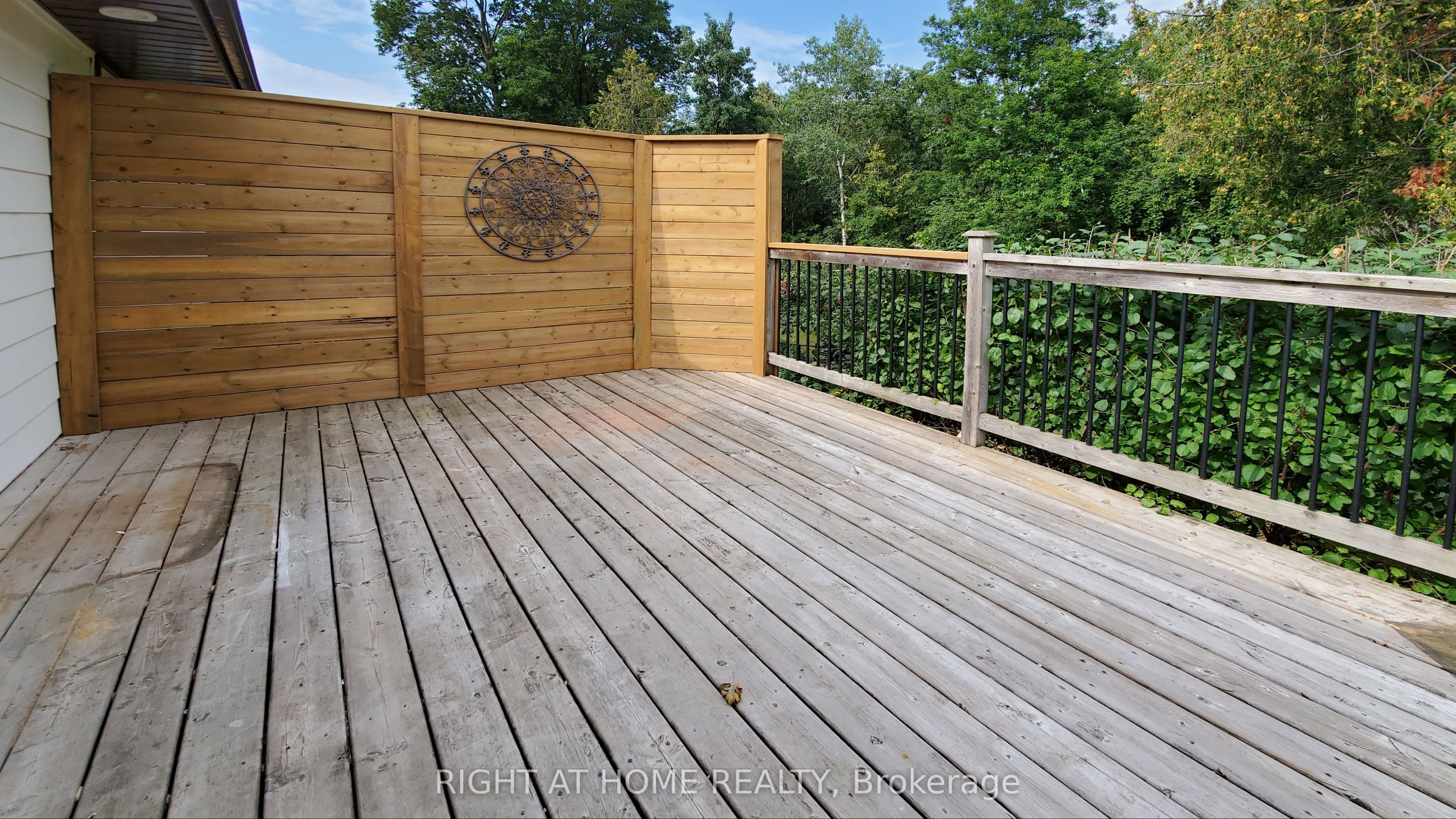 Photo 23 of Unit A, 2017 Moncrief Road, Peterborough, Monaghan Ward 2 — HOMEH
