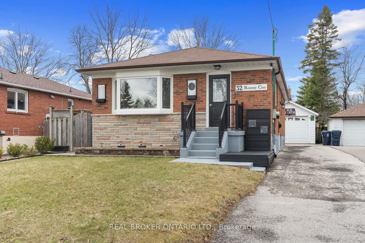 Photo 1 of 32 Ronway Crescent, Scarborough, Woburn — HOMEH