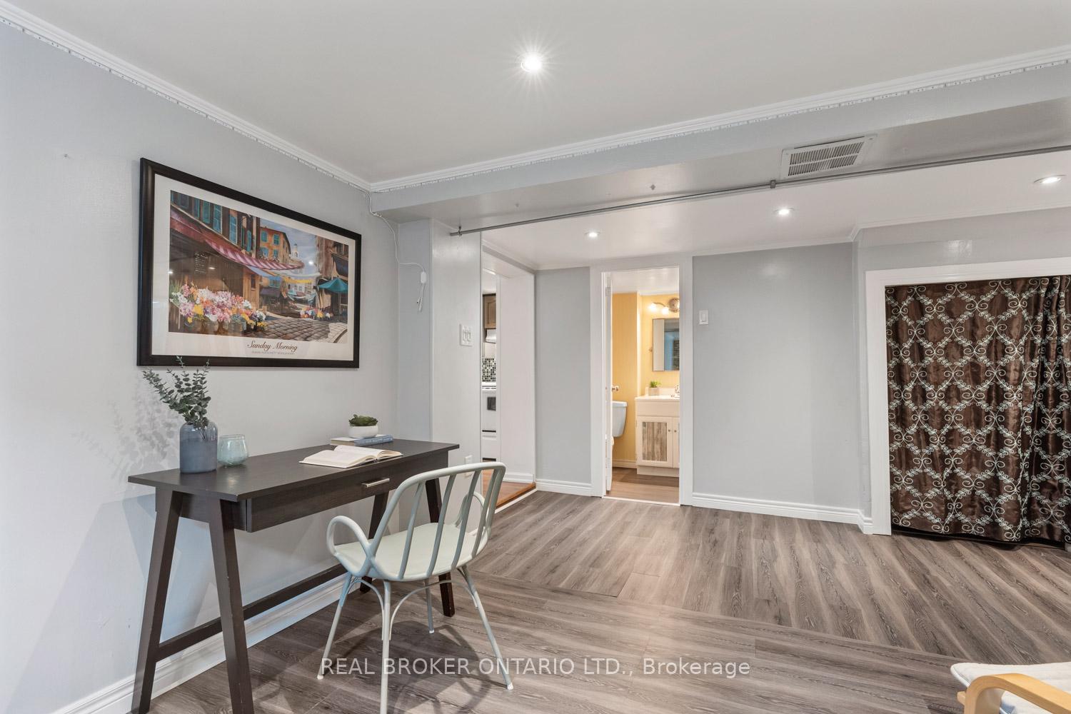 Photo 30 of 32 Ronway Crescent, Scarborough, Woburn — HOMEH