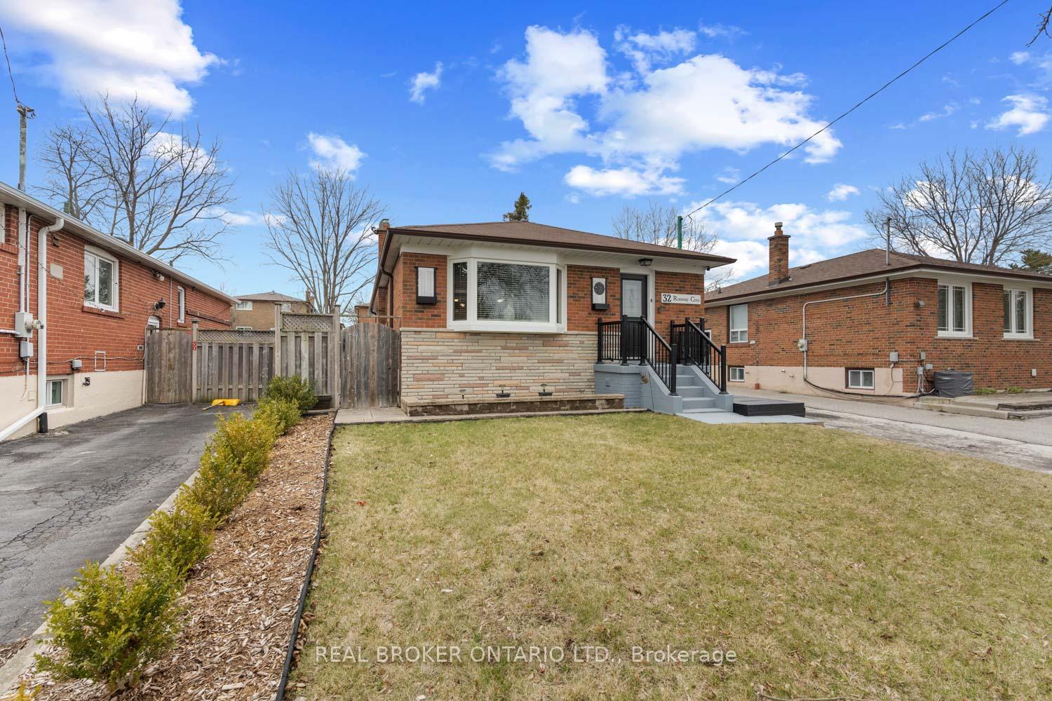 Photo 32 of 32 Ronway Crescent, Scarborough, Woburn — HOMEH