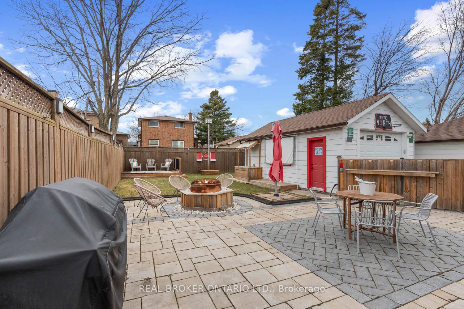 Photo 35 of 32 Ronway Crescent, Scarborough, Woburn — HOMEH