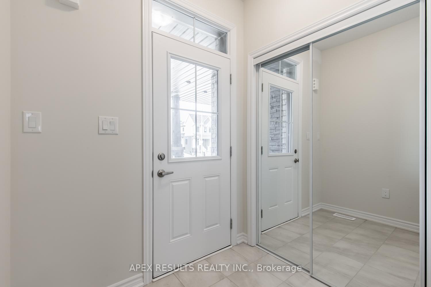 Photo 3 of 30 Sun Haven Lane, Thorold, Rolling Meadows — HOMEH