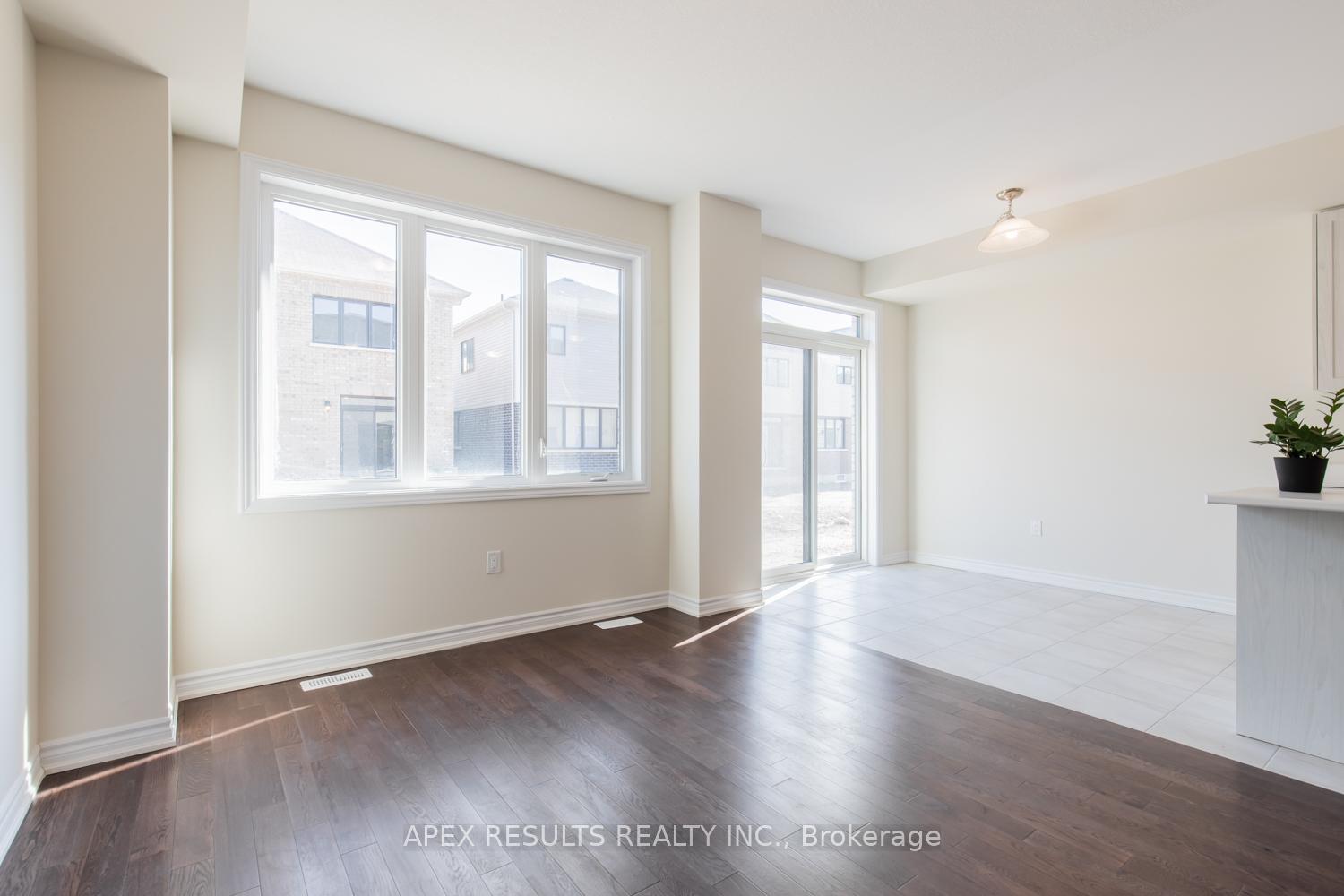 Photo 10 of 30 Sun Haven Lane, Thorold, Rolling Meadows — HOMEH