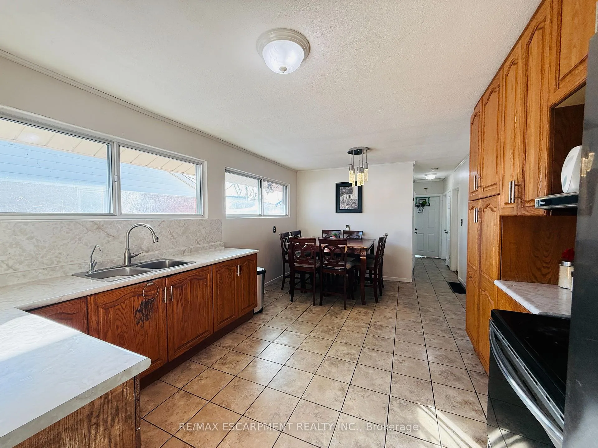 Photo 3 of 22 Gildea Street, Hamilton, Burkholme — HOMEH