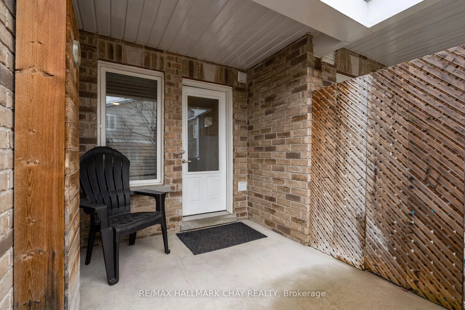 Photo 2 of Unit 38, 75 Prince William Way, Barrie, Innis-Shore — HOMEH