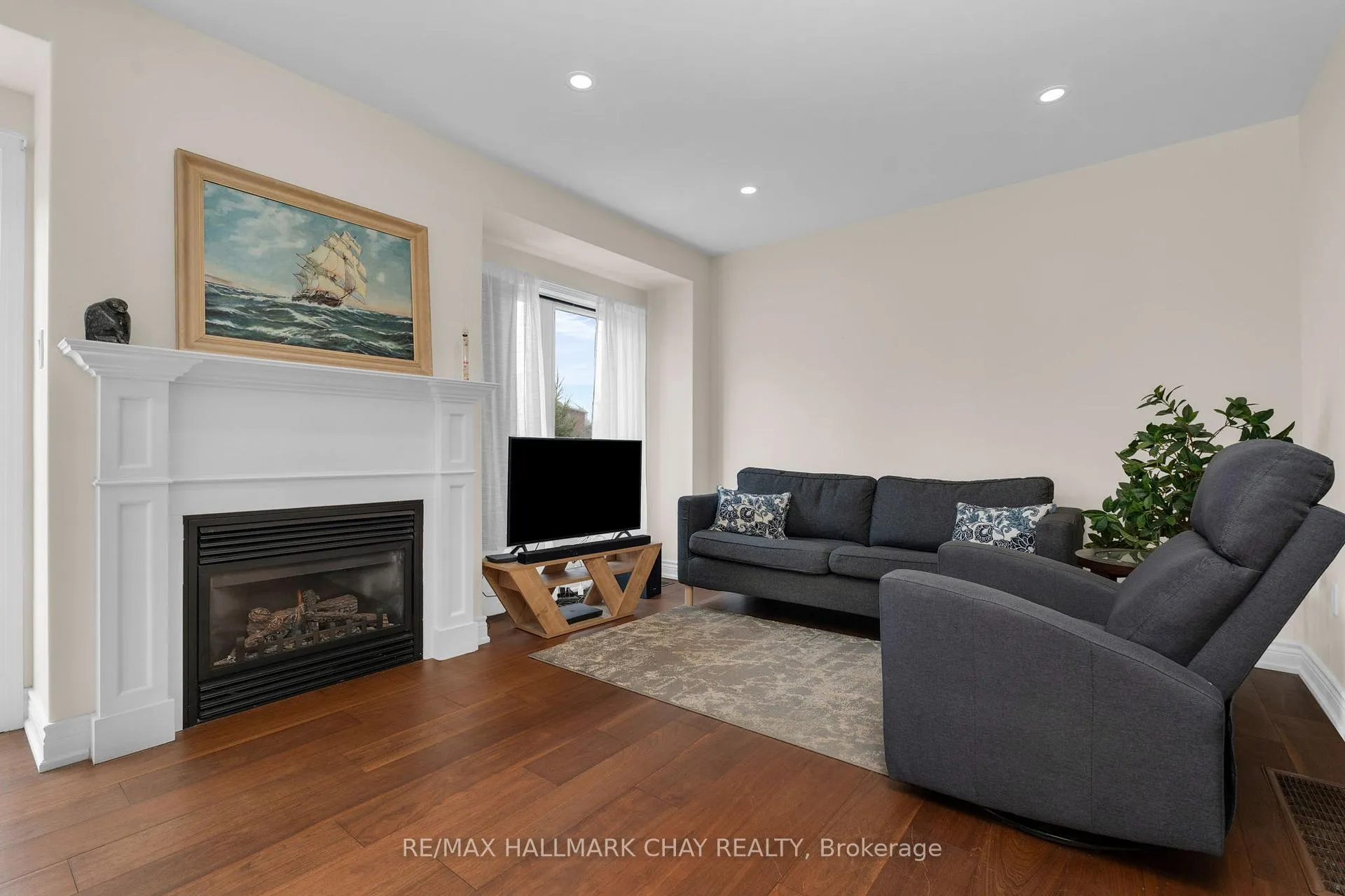 Photo 10 of Unit 38, 75 Prince William Way, Barrie, Innis-Shore — HOMEH