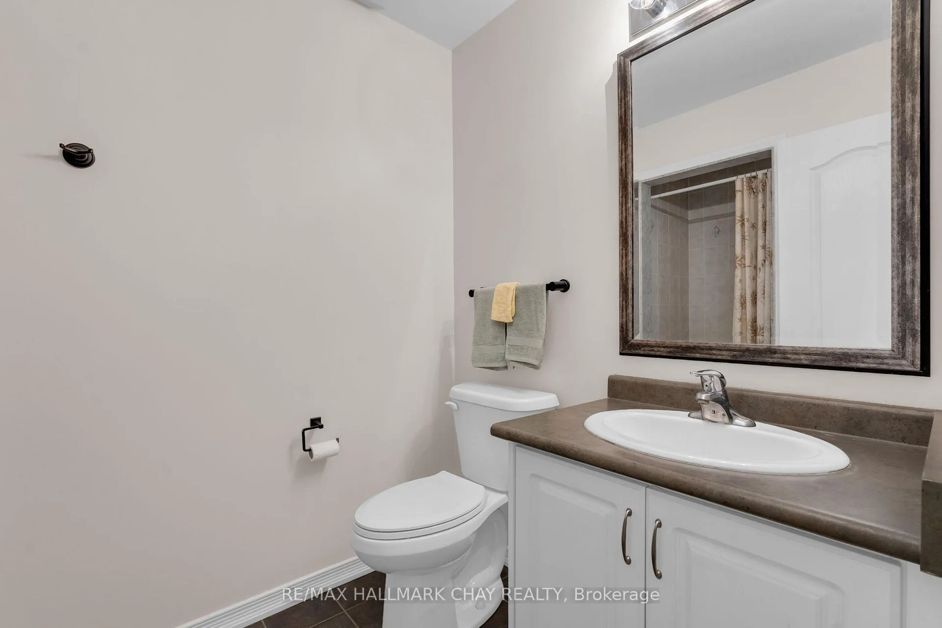 Photo 18 of Unit 38, 75 Prince William Way, Barrie, Innis-Shore — HOMEH