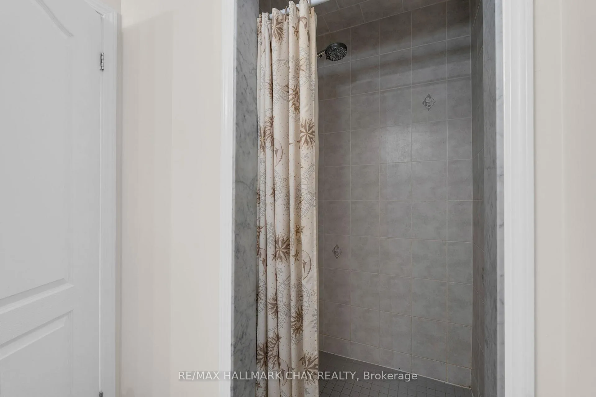 Photo 19 of Unit 38, 75 Prince William Way, Barrie, Innis-Shore — HOMEH