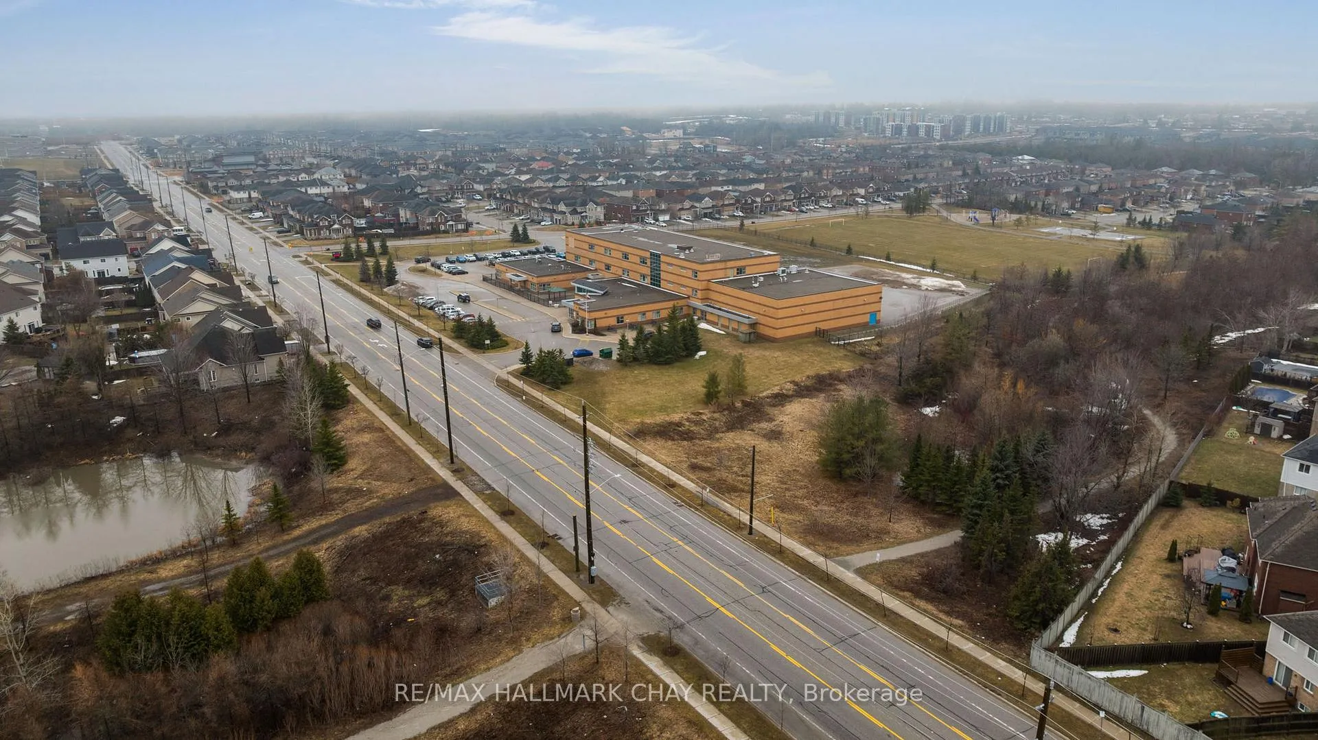 Photo 42 of Unit 38, 75 Prince William Way, Barrie, Innis-Shore — HOMEH