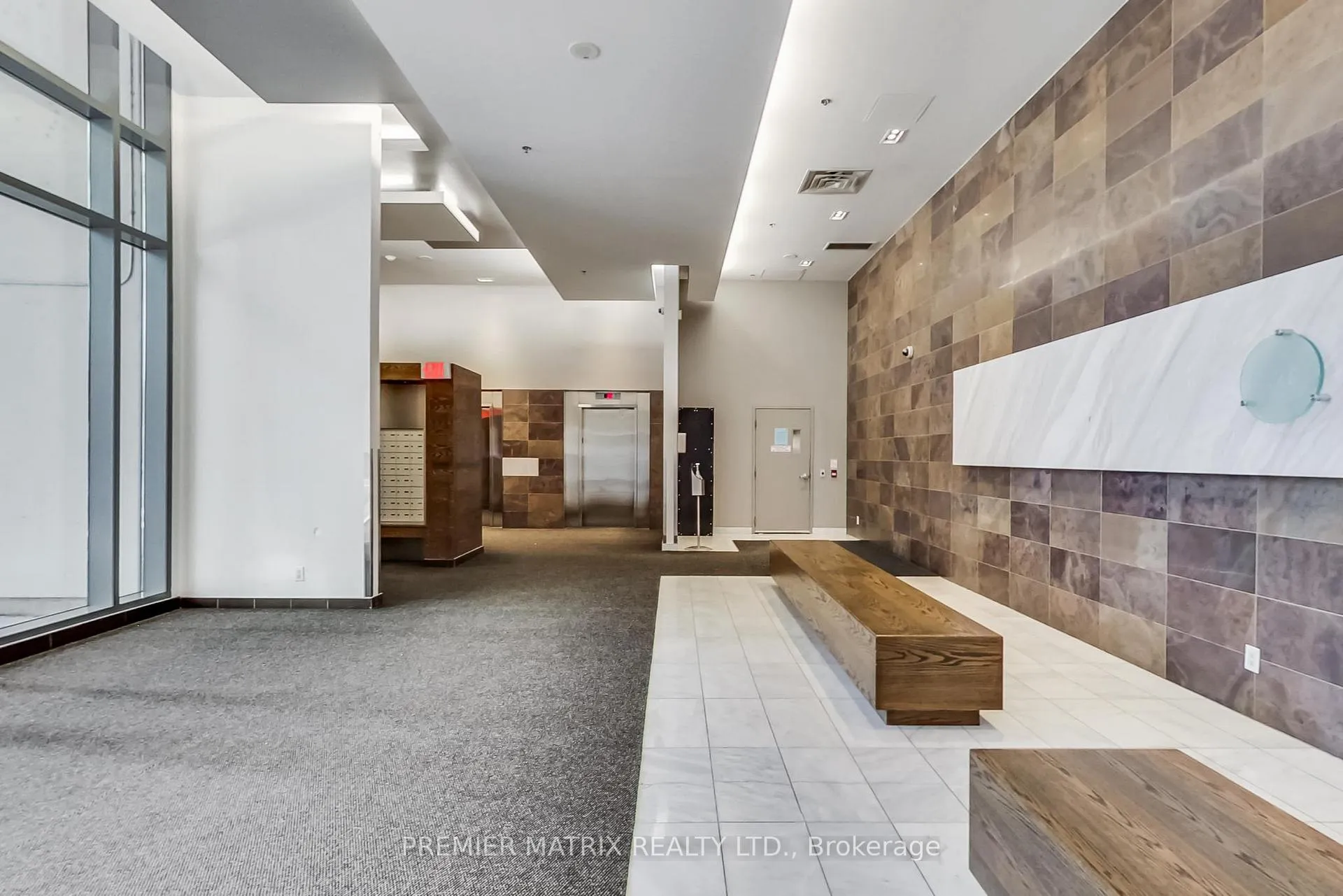 Photo 8 of Unit 903, 20 Joe Shuster Way, Toronto, South Parkdale — HOMEH