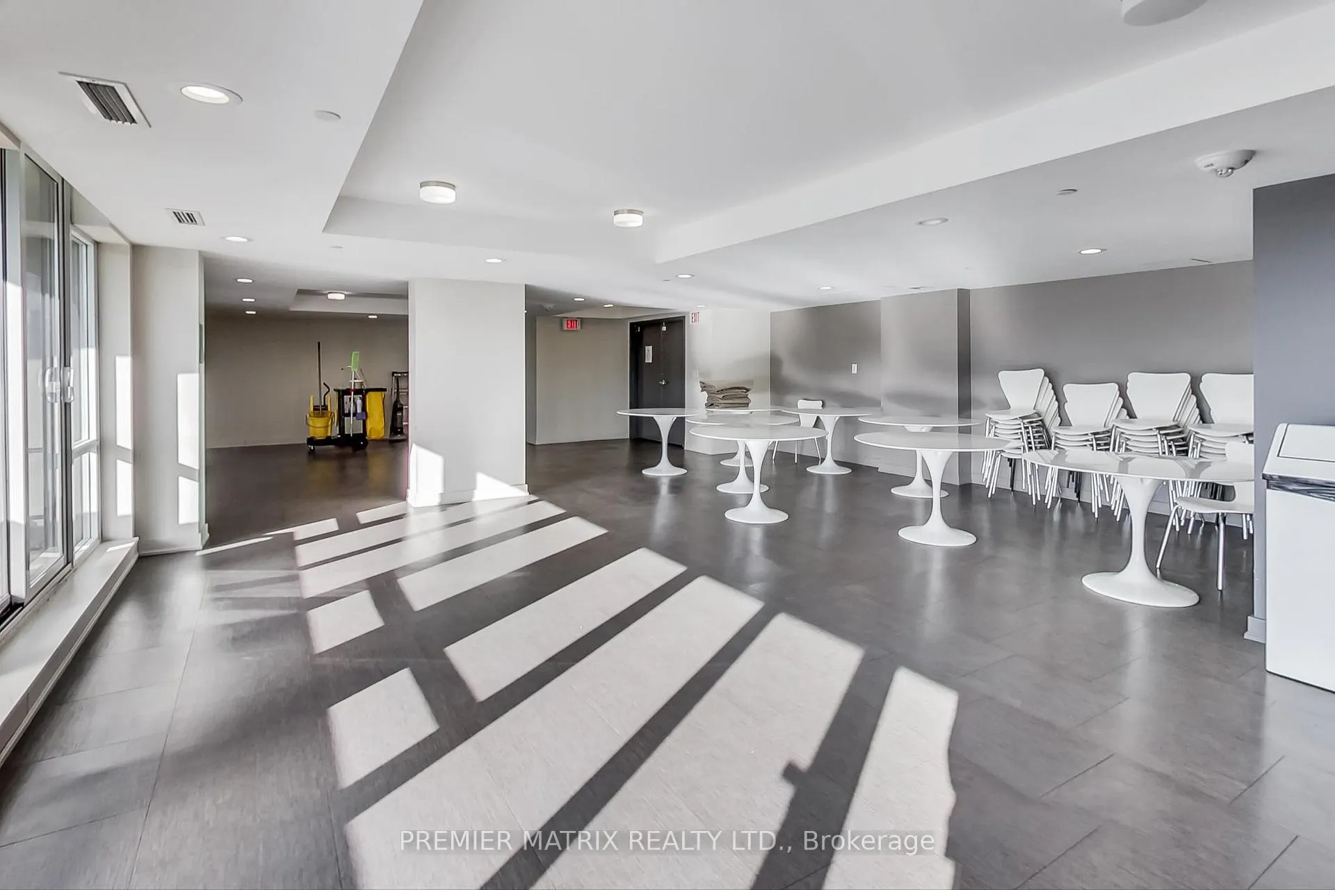 Photo 17 of Unit 903, 20 Joe Shuster Way, Toronto, South Parkdale — HOMEH
