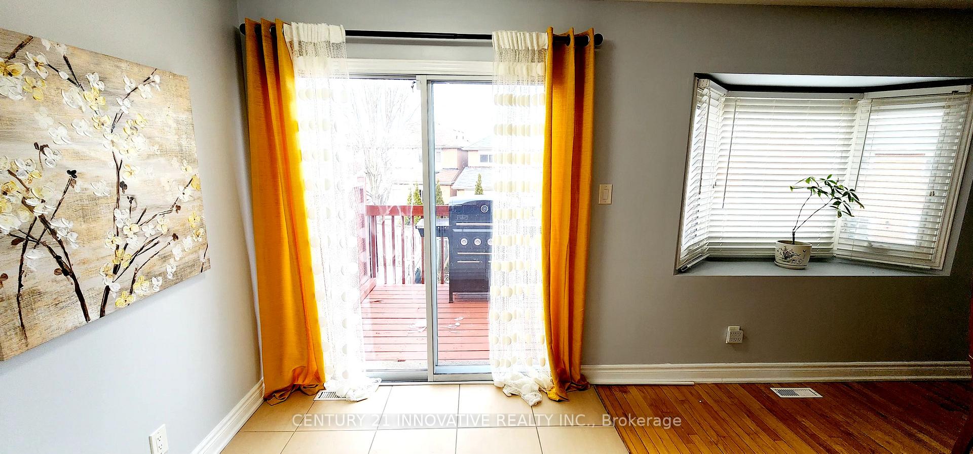 Photo 10 of 7 Havenlea Road, Scarborough, Rouge — HOMEH