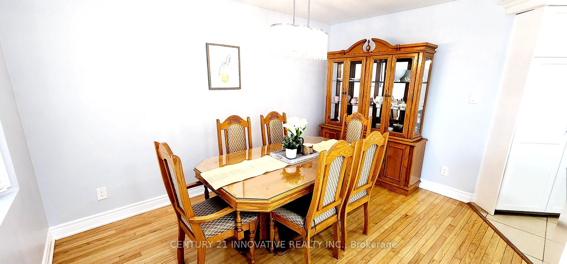 Photo 11 of 7 Havenlea Road, Scarborough, Rouge — HOMEH