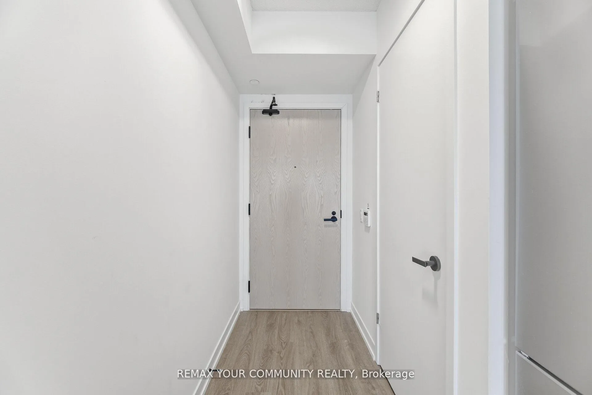 Photo 9 of Unit 3002, 195 Commerce Street, Vaughan, Vaughan Corporate Centre — HOMEH
