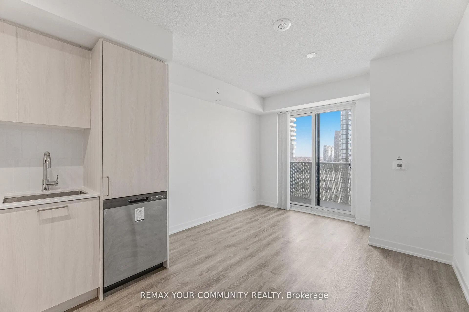 Photo 16 of Unit 3002, 195 Commerce Street, Vaughan, Vaughan Corporate Centre — HOMEH