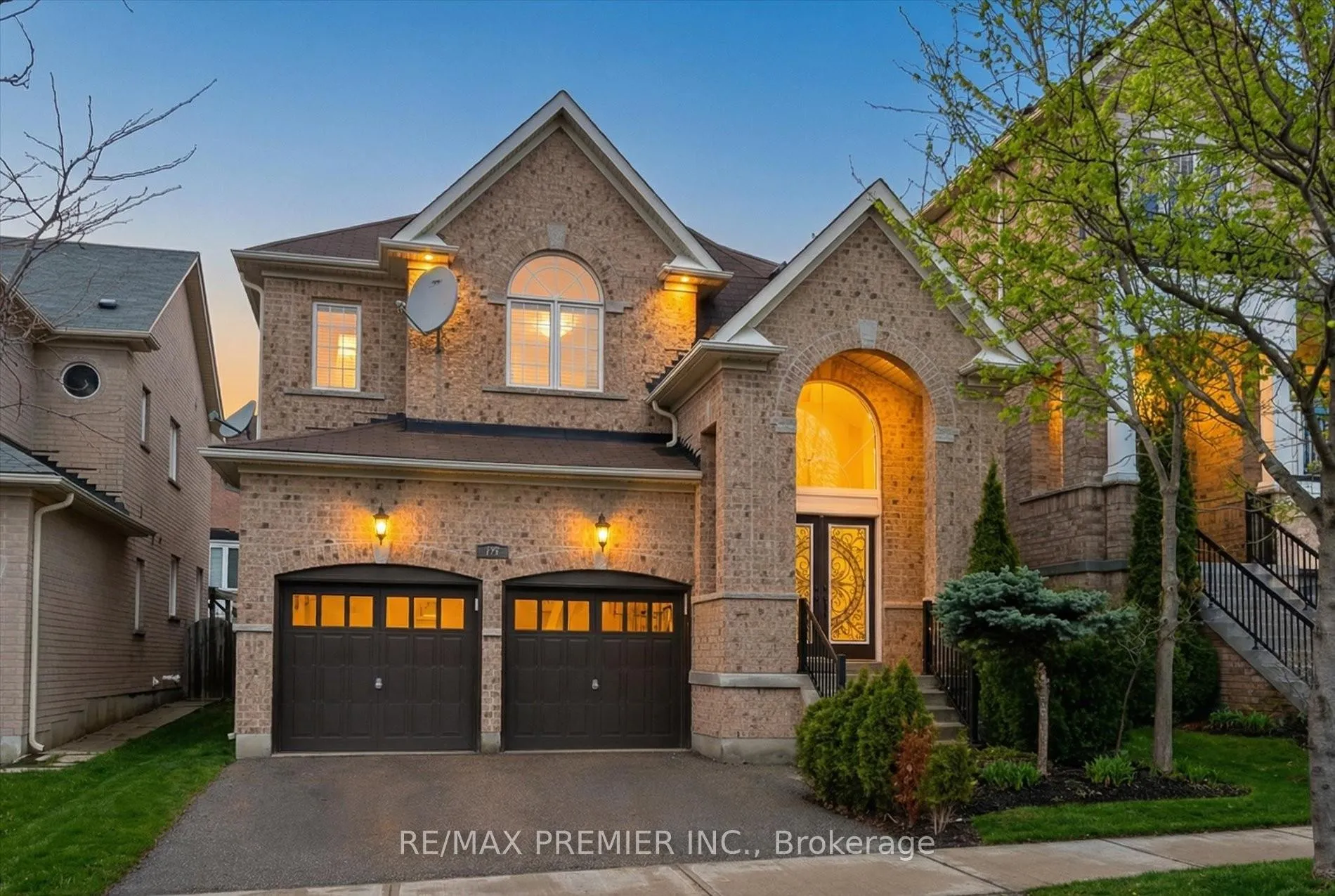 Photo 2 of 170 Ascalon Drive, Vaughan, Patterson — HOMEH