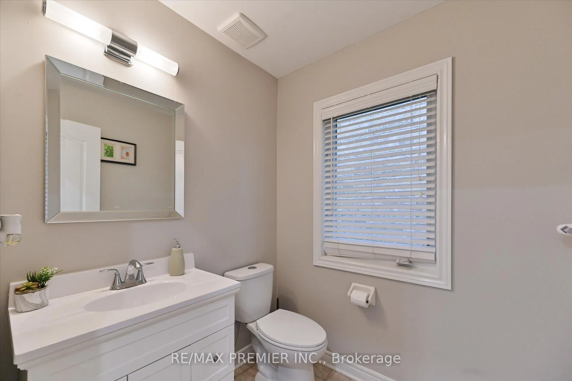 Photo 15 of 170 Ascalon Drive, Vaughan, Patterson — HOMEH