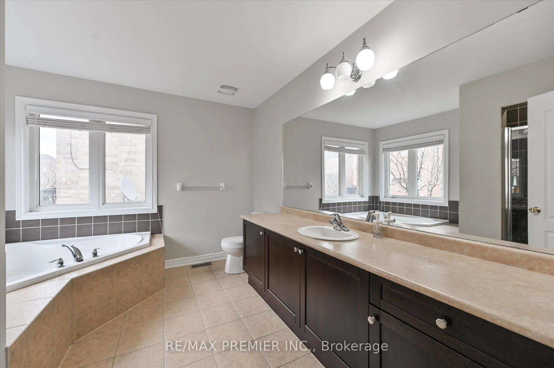 Photo 22 of 170 Ascalon Drive, Vaughan, Patterson — HOMEH