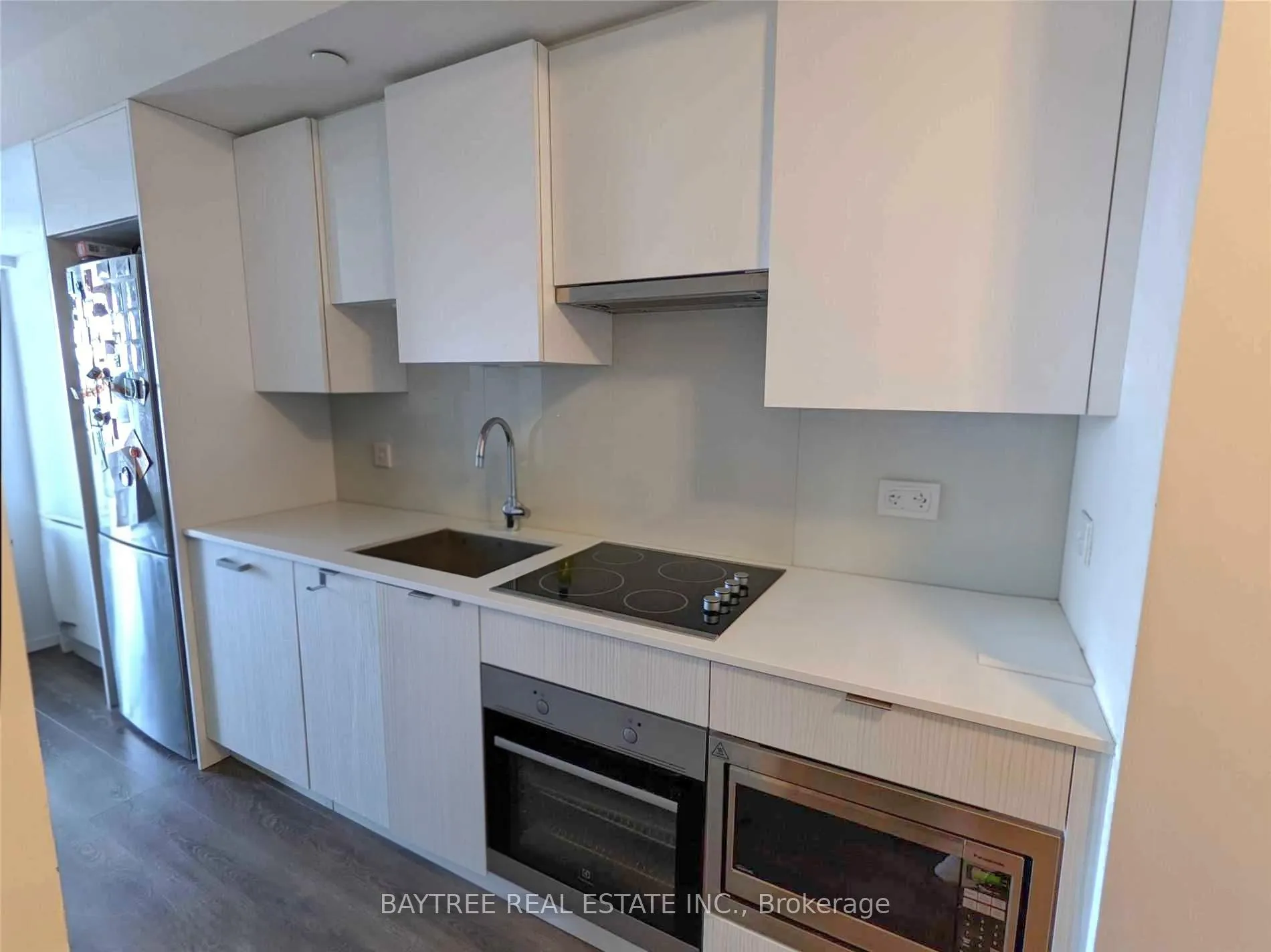Photo 2 of Unit 3501, 99 Broadway Avenue, Toronto, Mount Pleasant West — HOMEH
