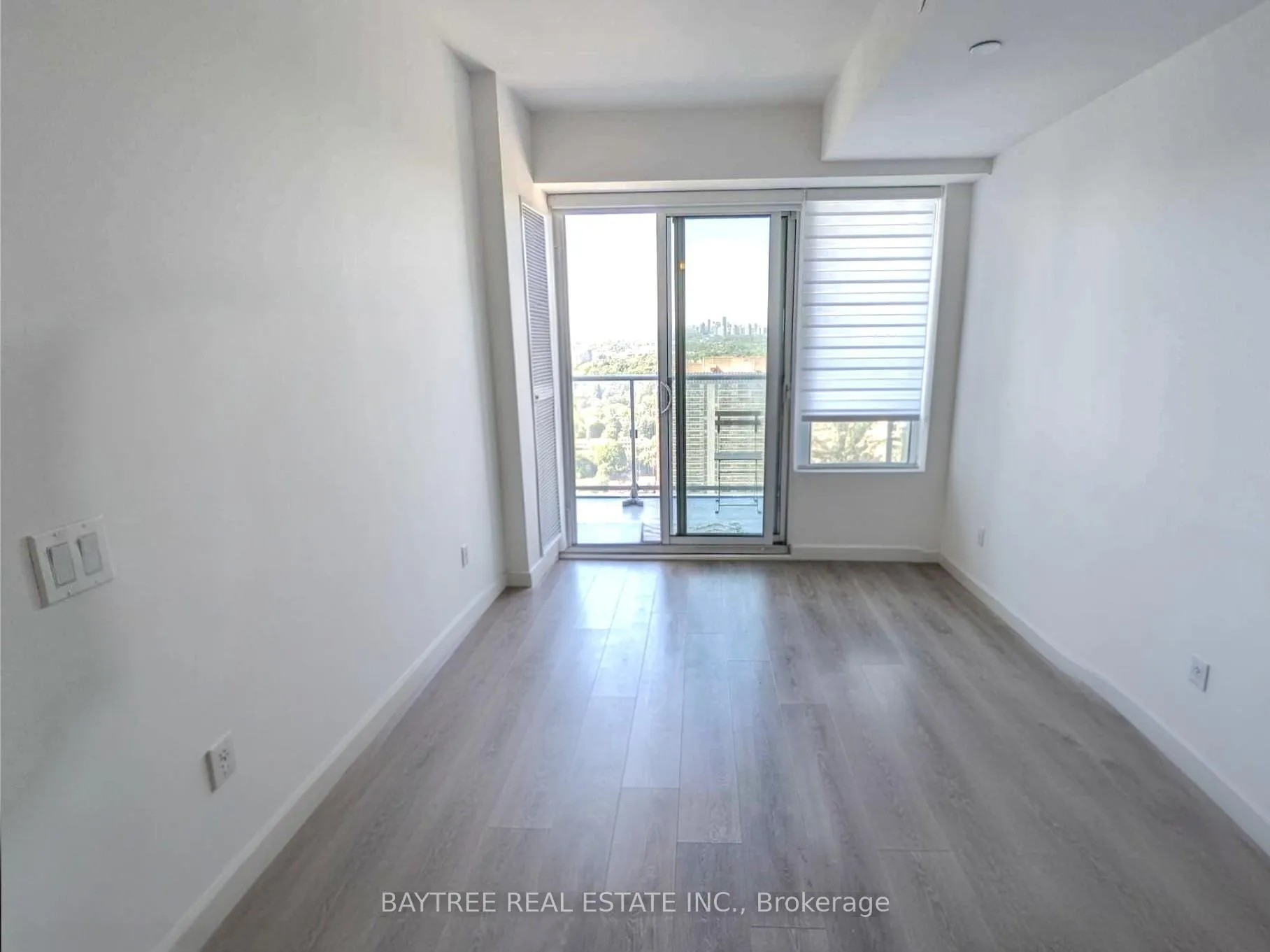 Photo 5 of Unit 3501, 99 Broadway Avenue, Toronto, Mount Pleasant West — HOMEH