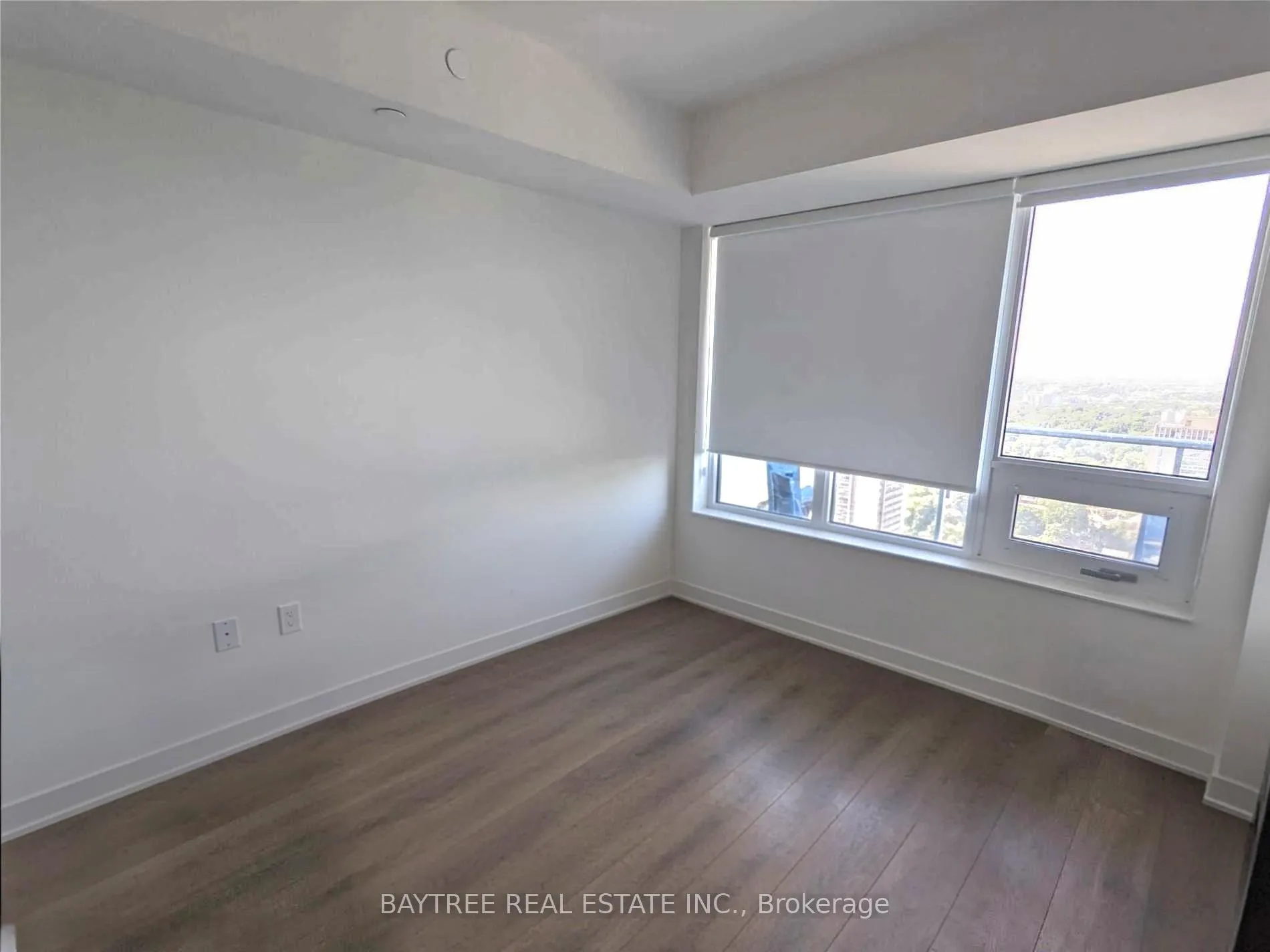 Photo 8 of Unit 3501, 99 Broadway Avenue, Toronto, Mount Pleasant West — HOMEH