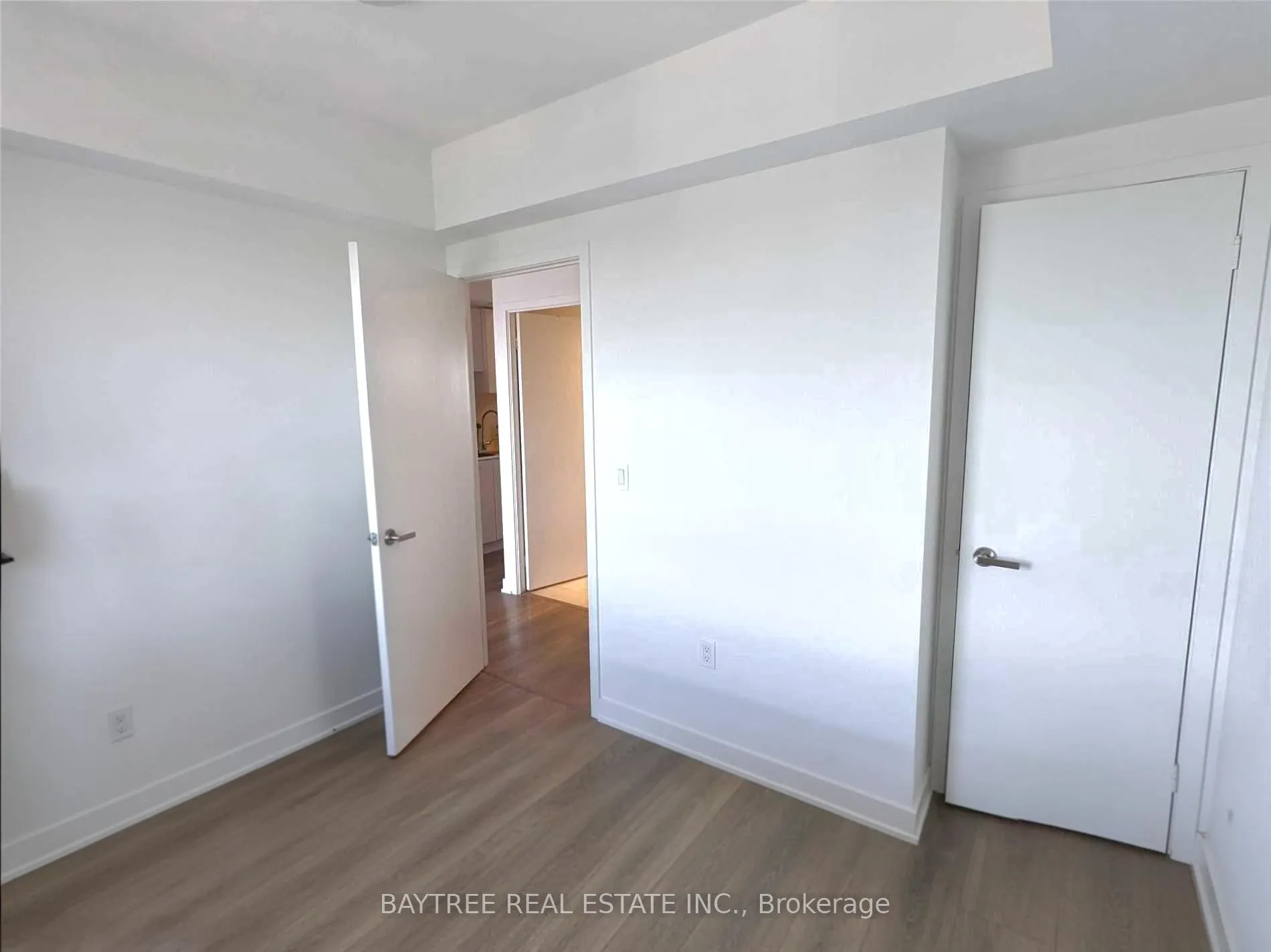 Photo 9 of Unit 3501, 99 Broadway Avenue, Toronto, Mount Pleasant West — HOMEH