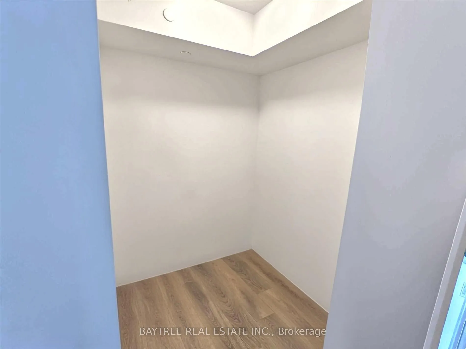 Photo 10 of Unit 3501, 99 Broadway Avenue, Toronto, Mount Pleasant West — HOMEH