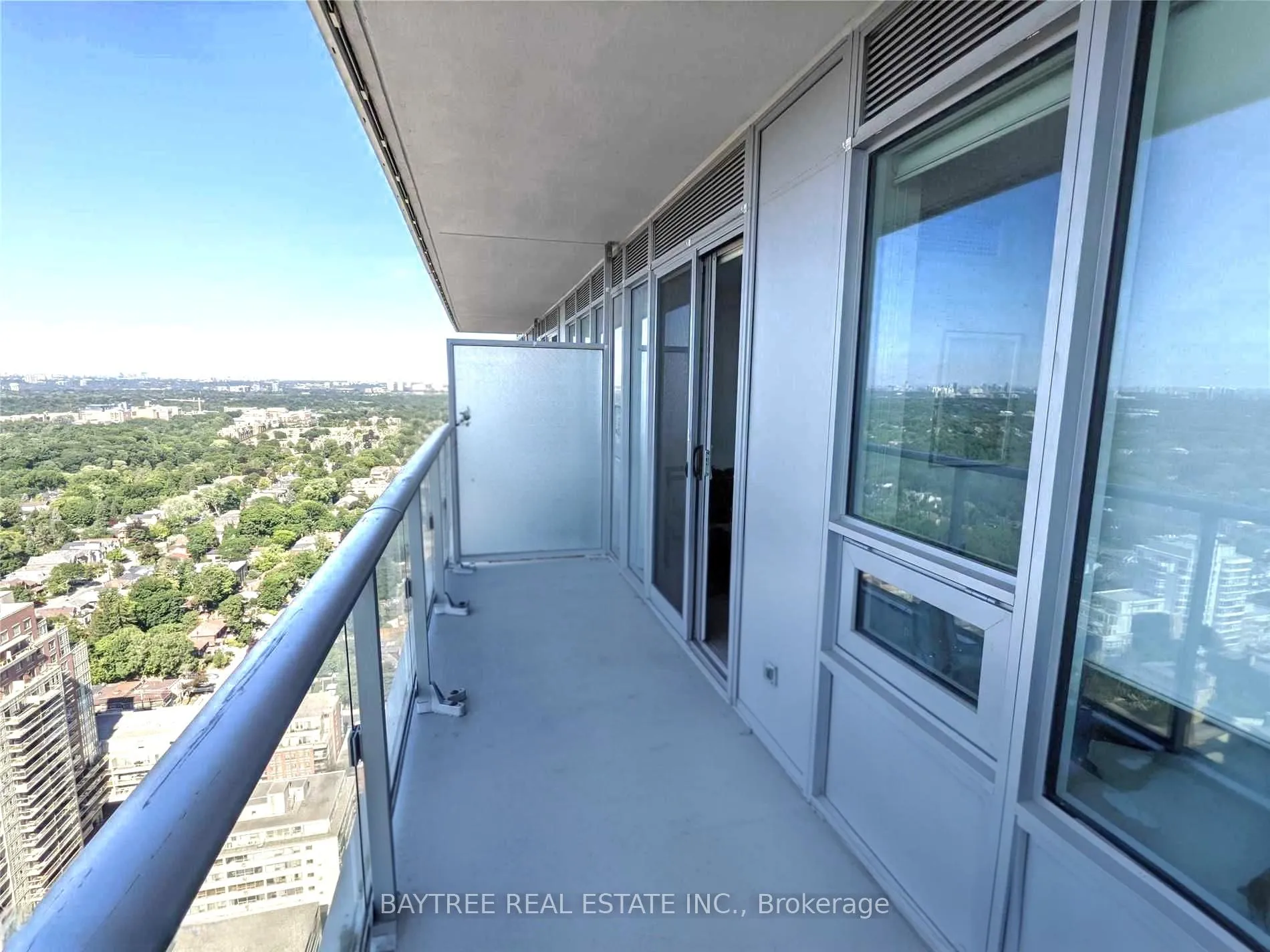 Photo 12 of Unit 3501, 99 Broadway Avenue, Toronto, Mount Pleasant West — HOMEH