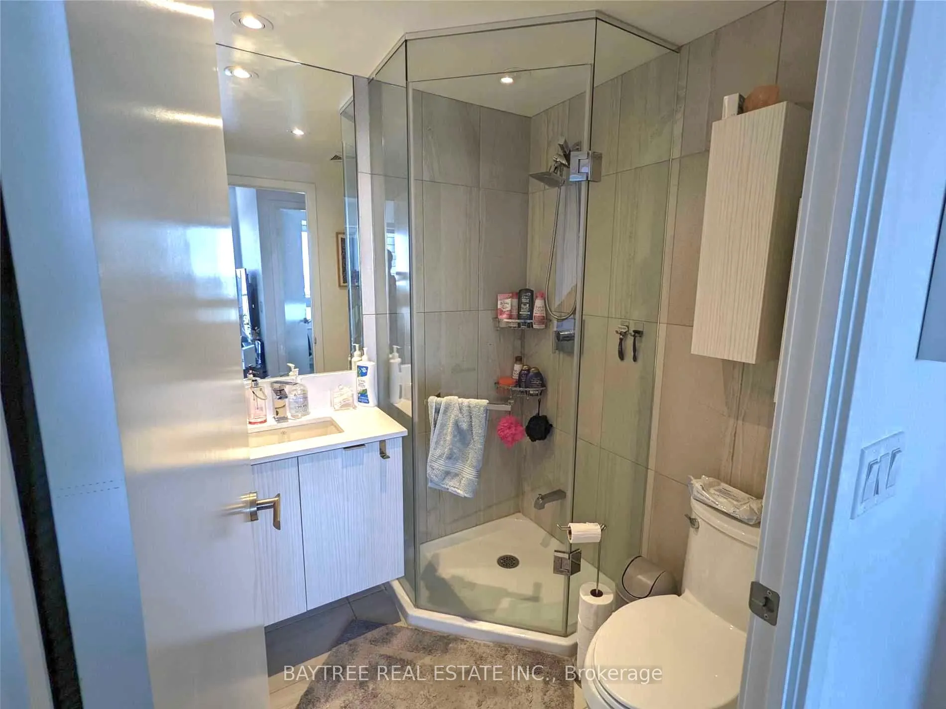 Photo 20 of Unit 3501, 99 Broadway Avenue, Toronto, Mount Pleasant West — HOMEH