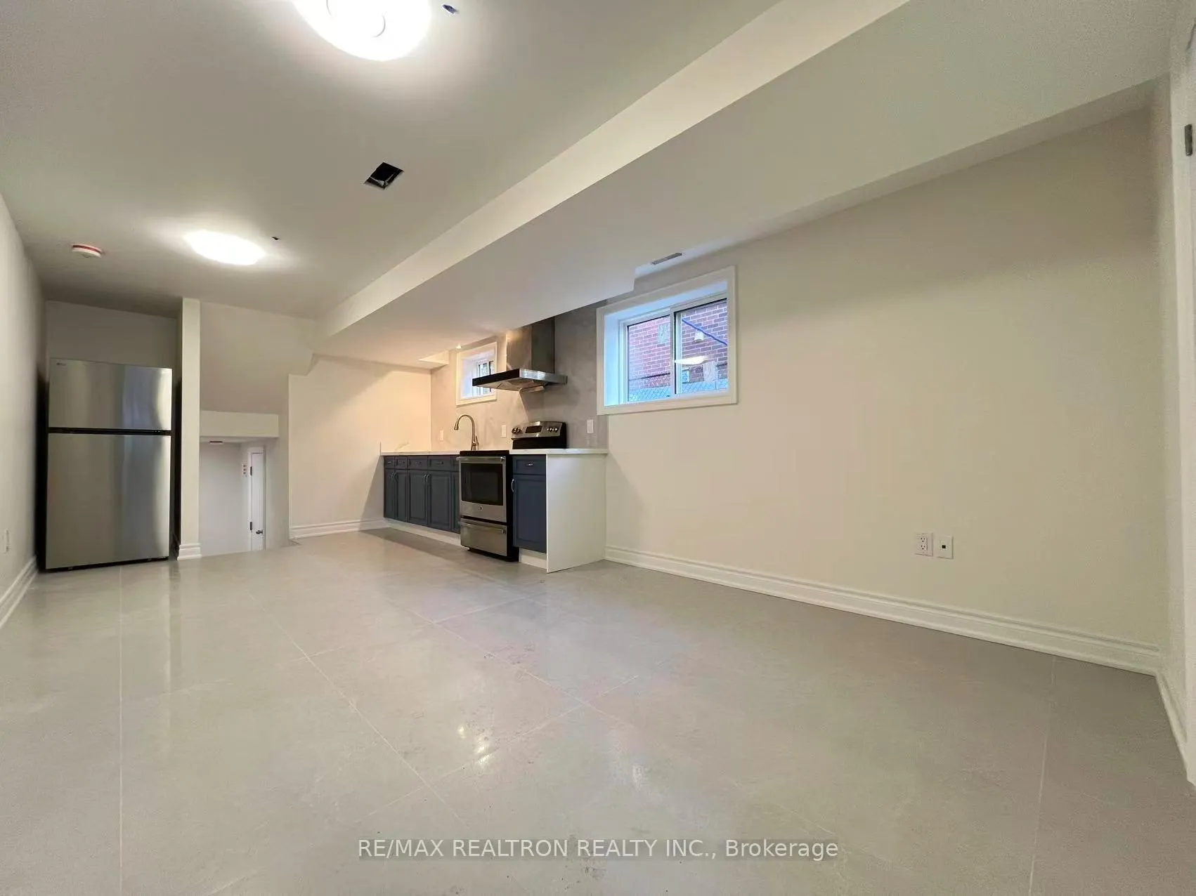 Photo 3 of Unit Bsmt, 329 Cherokee Boulevard, North York, Pleasant View — HOMEH