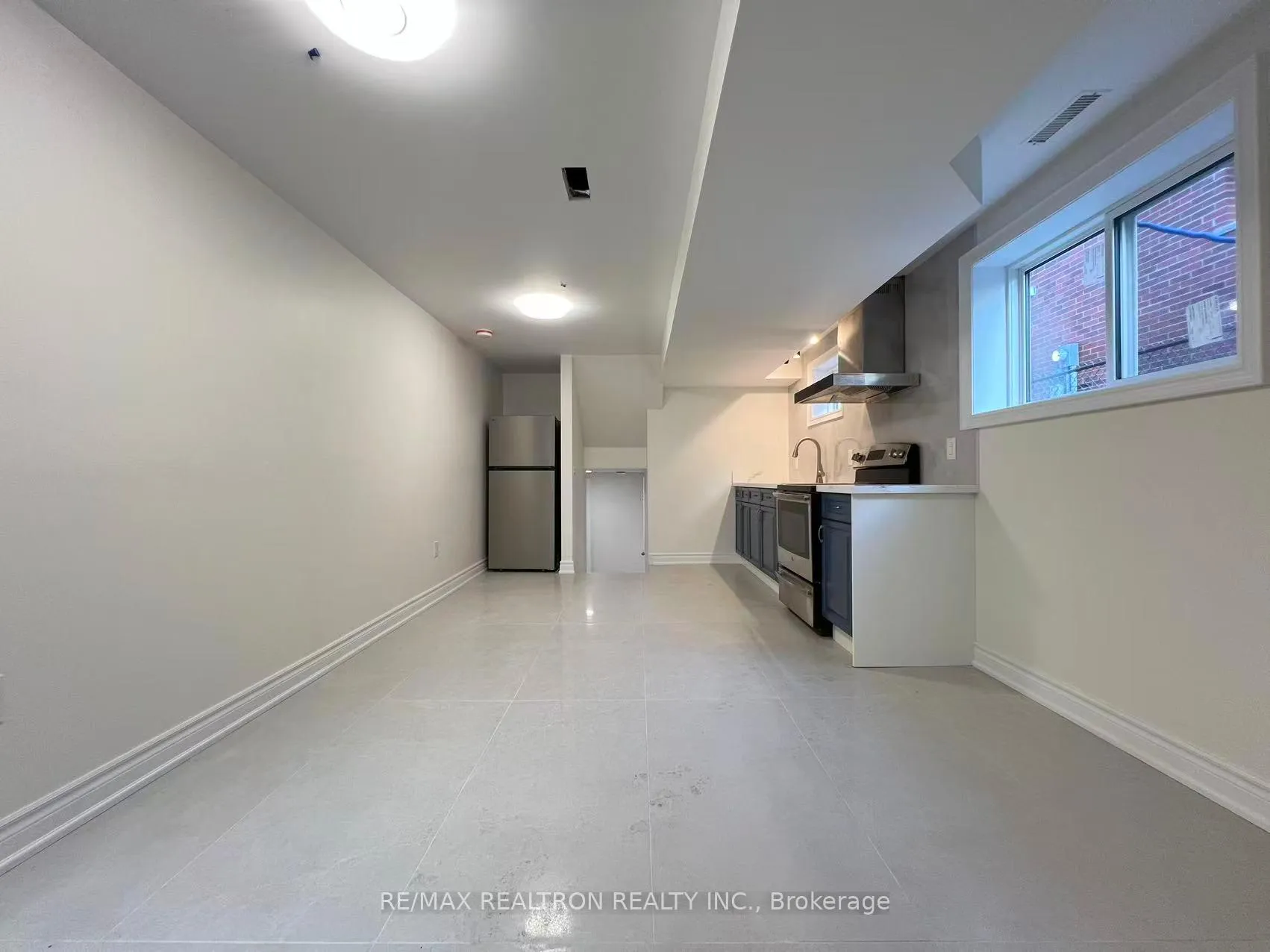 Photo 5 of Unit Bsmt, 329 Cherokee Boulevard, North York, Pleasant View — HOMEH