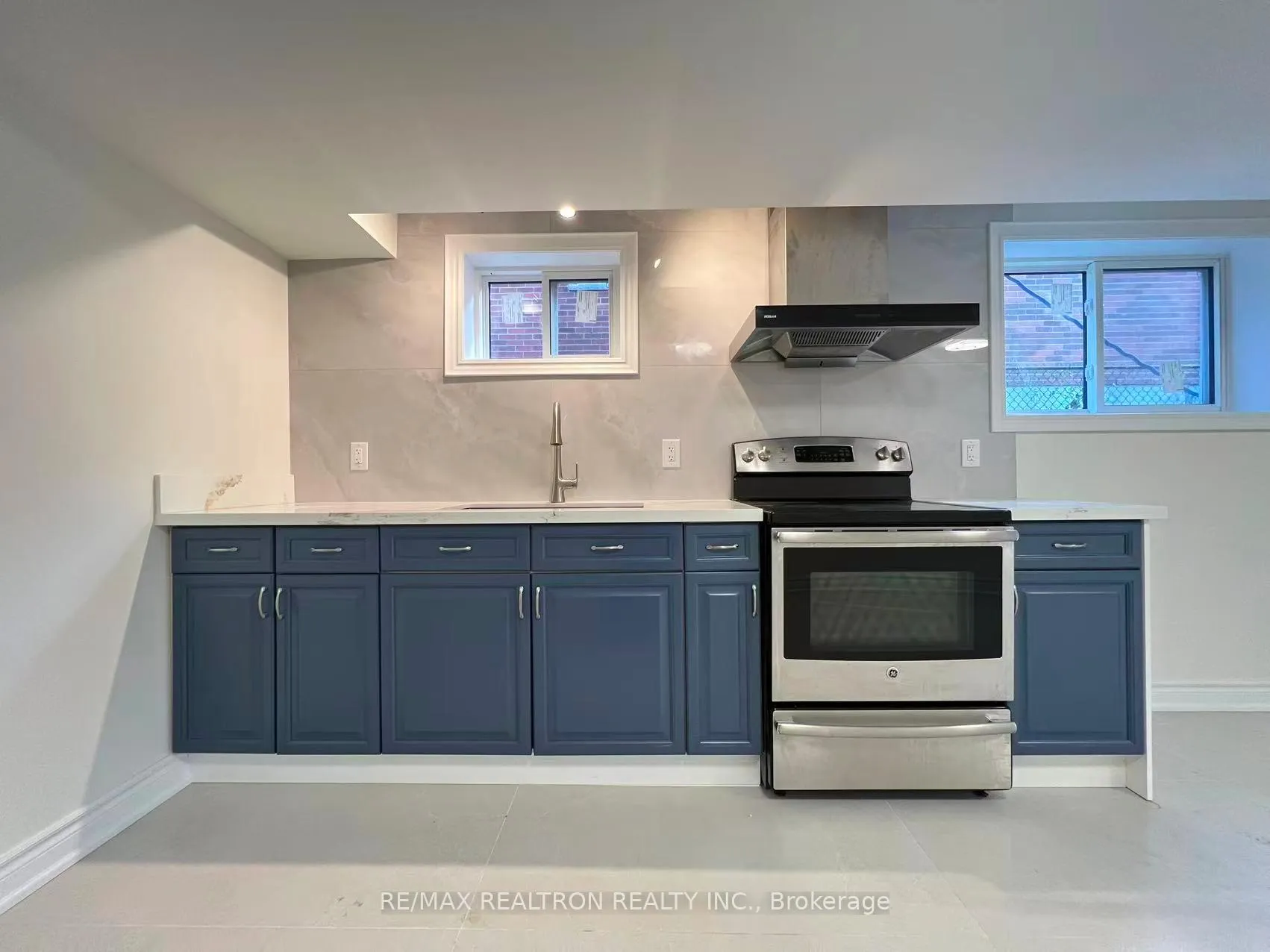 Photo 6 of Unit Bsmt, 329 Cherokee Boulevard, North York, Pleasant View — HOMEH