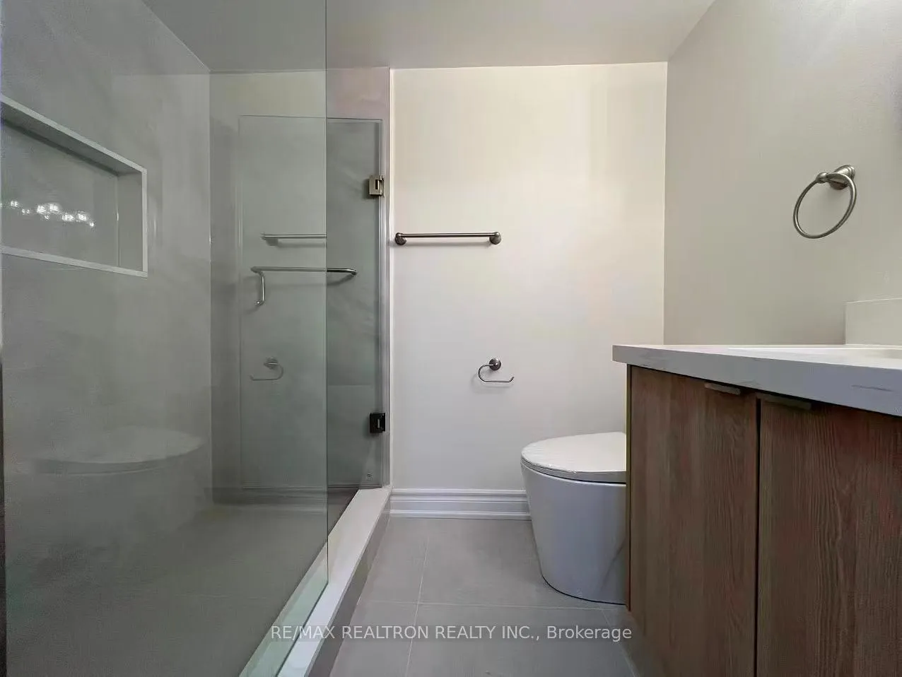 Photo 11 of Unit Bsmt, 329 Cherokee Boulevard, North York, Pleasant View — HOMEH