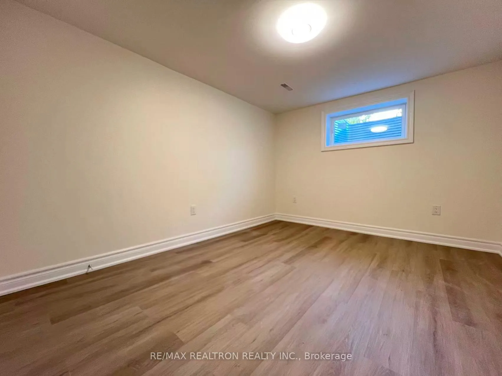 Photo 12 of Unit Bsmt, 329 Cherokee Boulevard, North York, Pleasant View — HOMEH