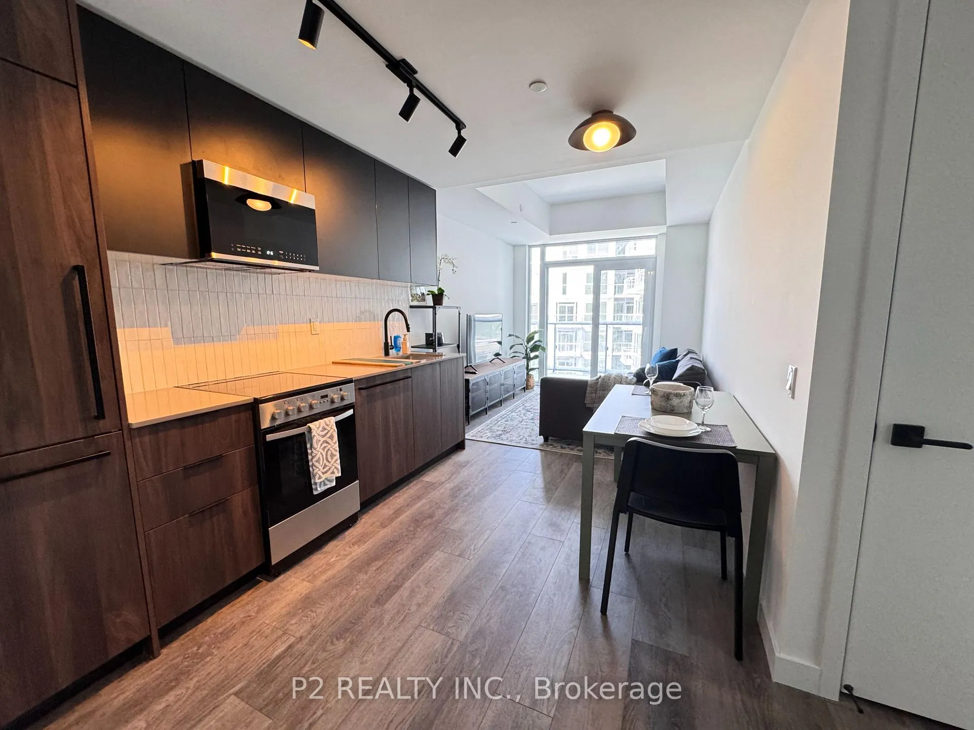 Front of Unit 626, 1635 Military Trail