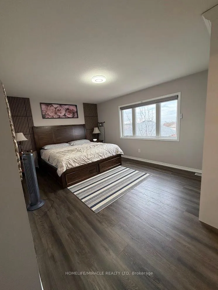 Photo 3 of 67 Saddlebrook Court, Kitchener — HOMEH