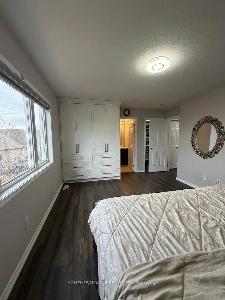 Photo 4 of 67 Saddlebrook Court, Kitchener — HOMEH