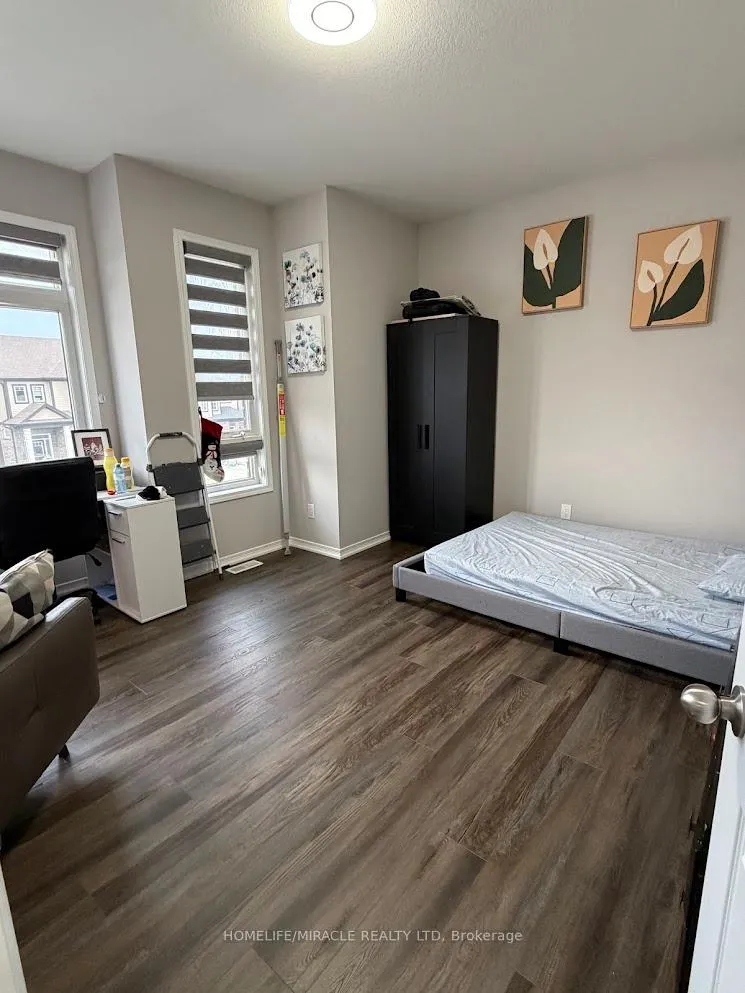 Photo 16 of 67 Saddlebrook Court, Kitchener — HOMEH