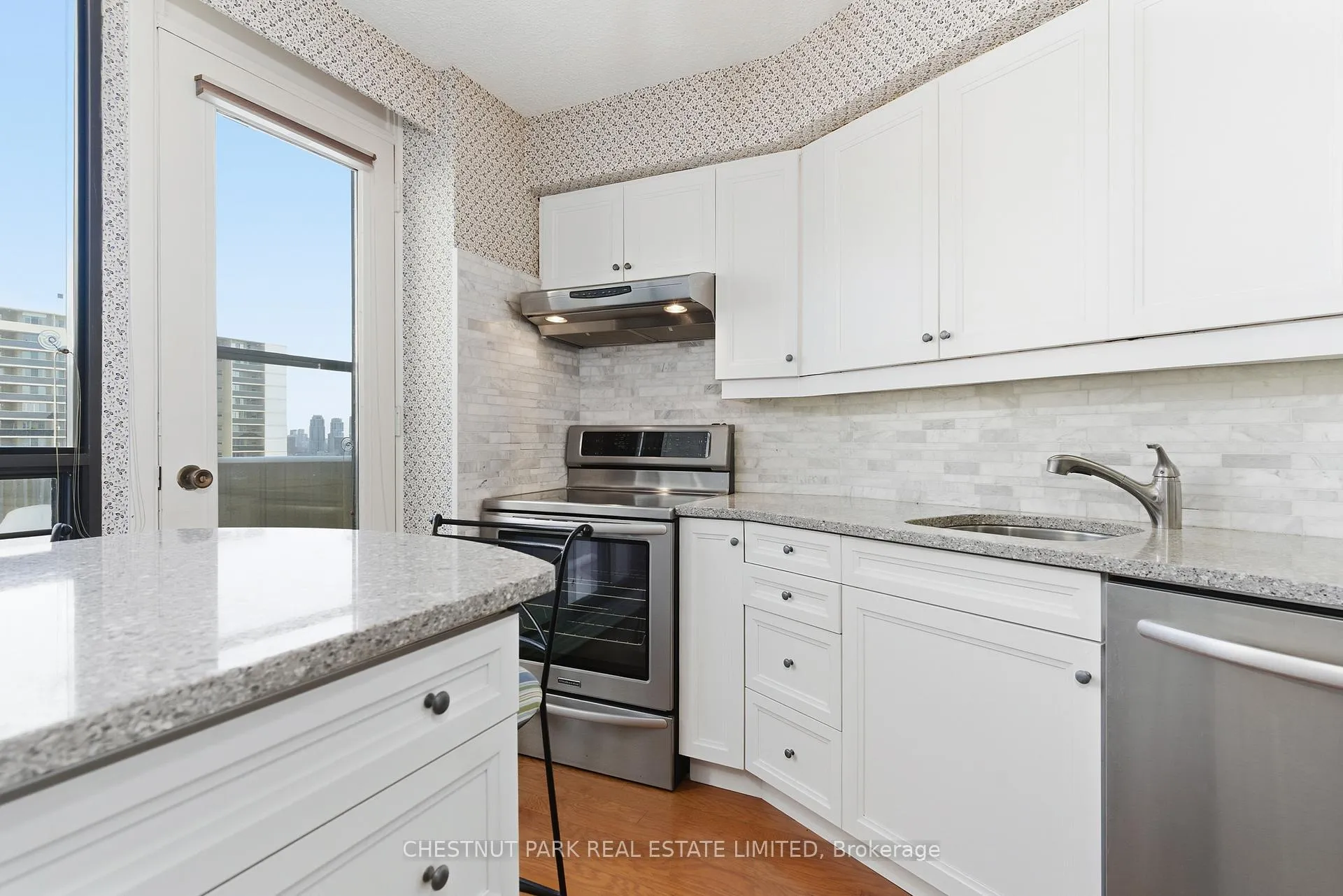 Photo 8 of Unit Ph 21, 296 Mill Road, Etobicoke, Markland Wood — HOMEH