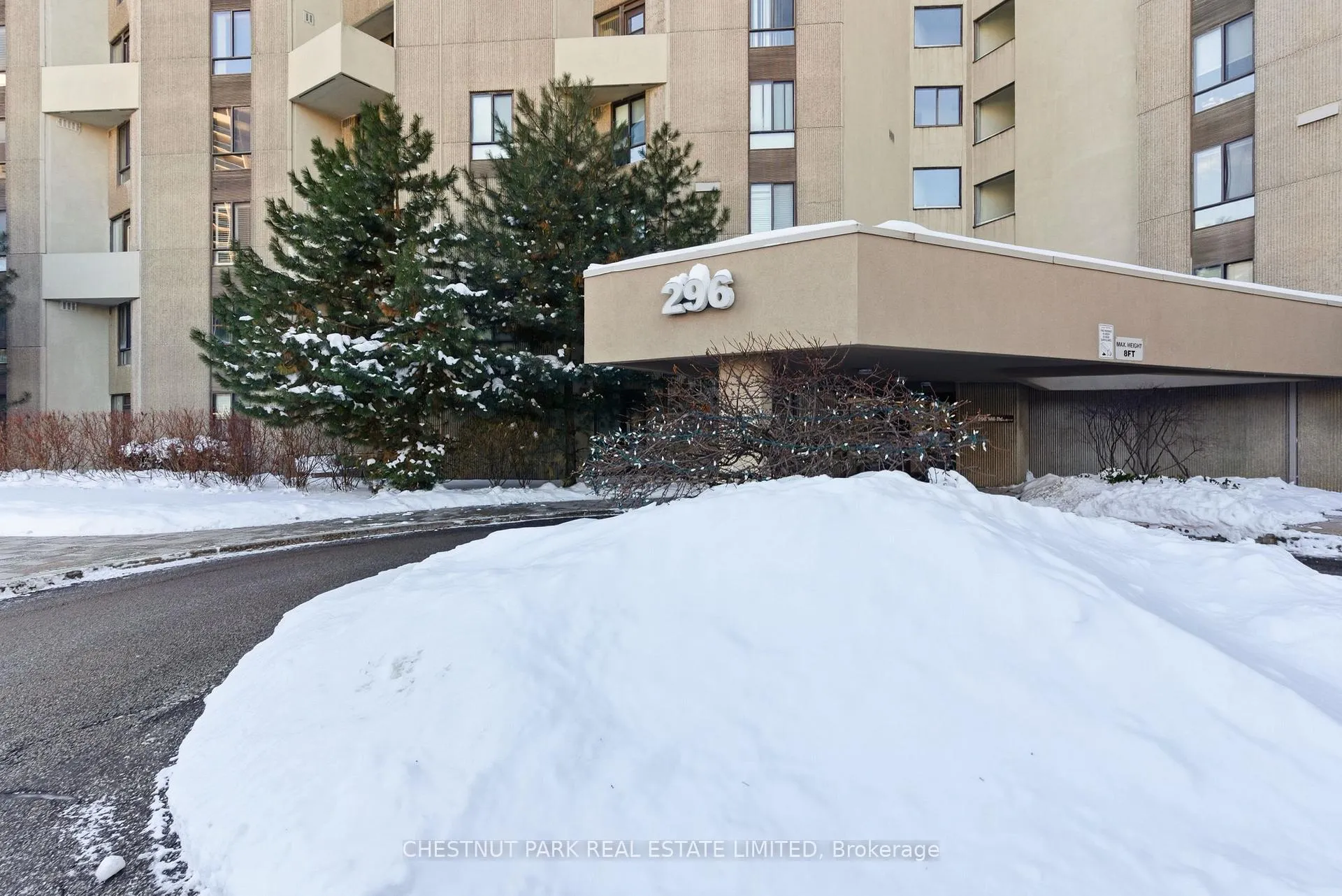 Photo 21 of Unit Ph 21, 296 Mill Road, Etobicoke, Markland Wood — HOMEH