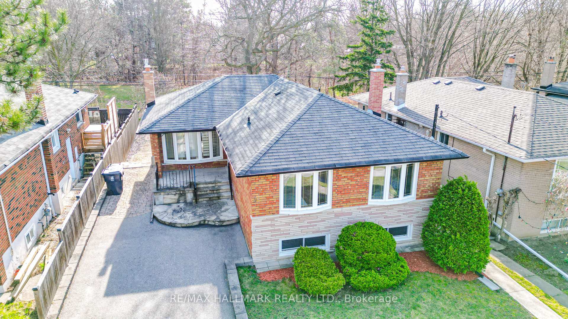 Front of 9 Amberdale Drive