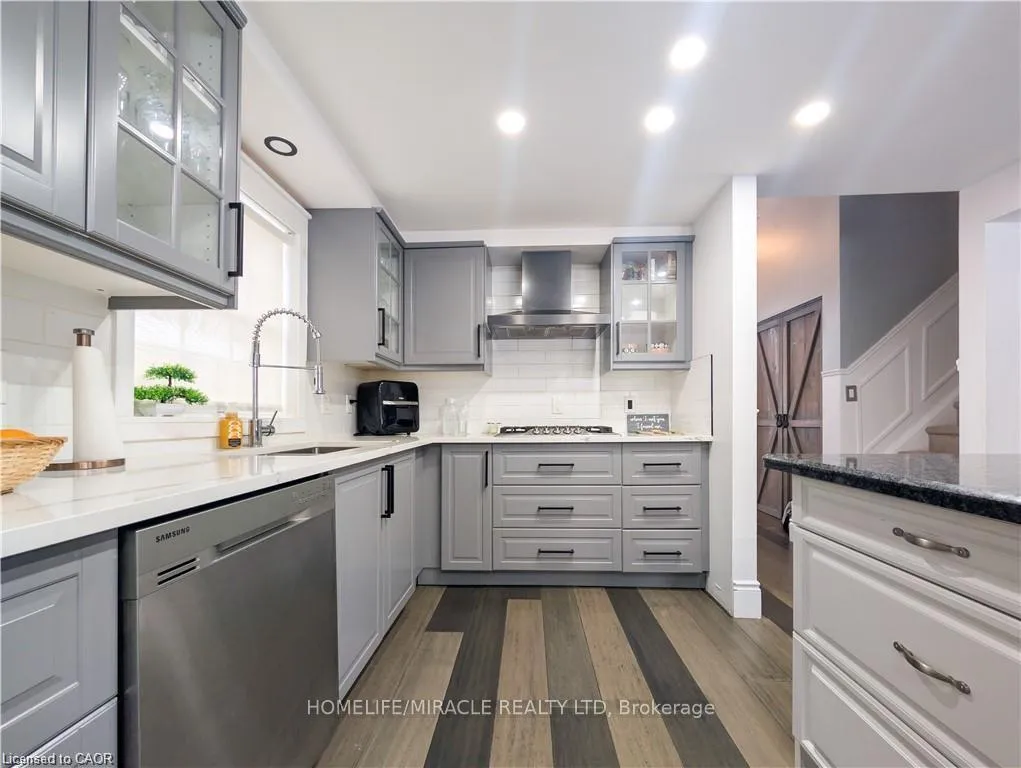 Photo 12 of 39 Endeavour Drive, Cambridge — HOMEH