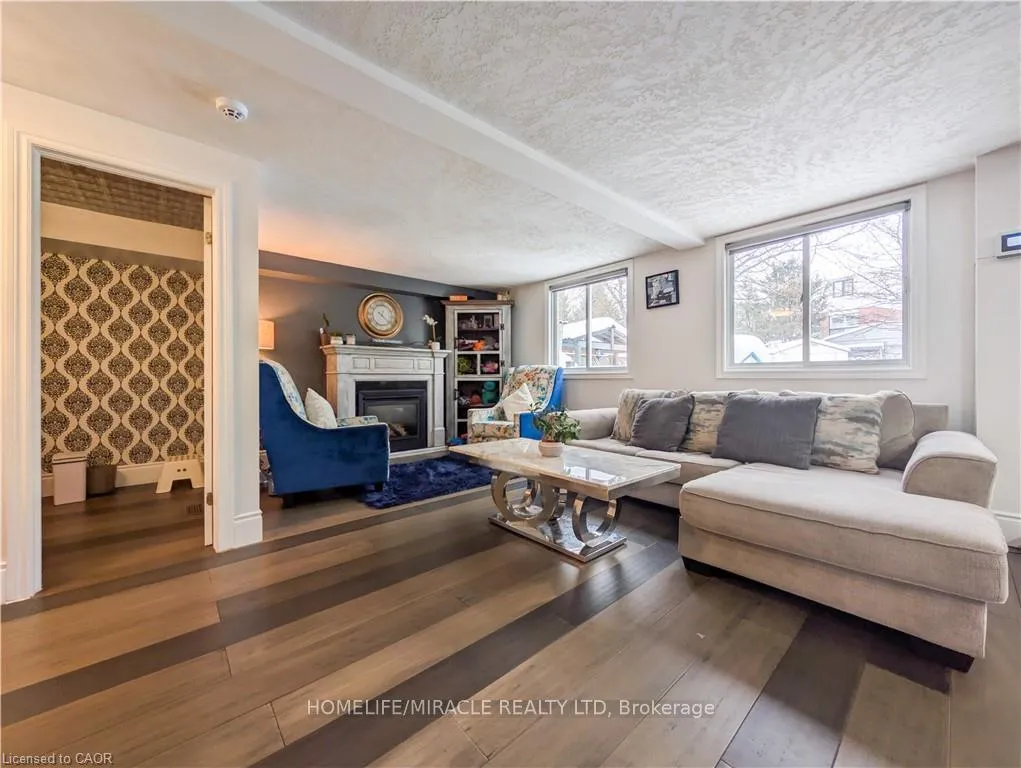 Photo 15 of 39 Endeavour Drive, Cambridge — HOMEH